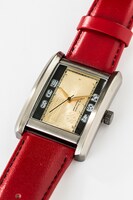 ヴァッシュ・ザ・スタンピードモデルのリストウォッチ。