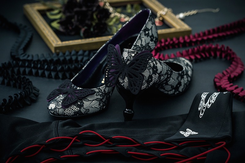 「xxxHOLiC×ちゃけちょけコラボパンプス 壱原侑子モデル」と「xxxHOLiC×ERIMAKI SOXコラボソックス LONG」