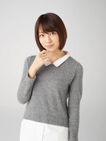 沖田葵役の小島梨里杏。