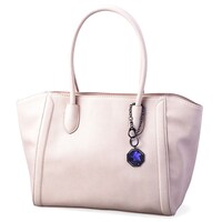 バッグに付けたイメージ。