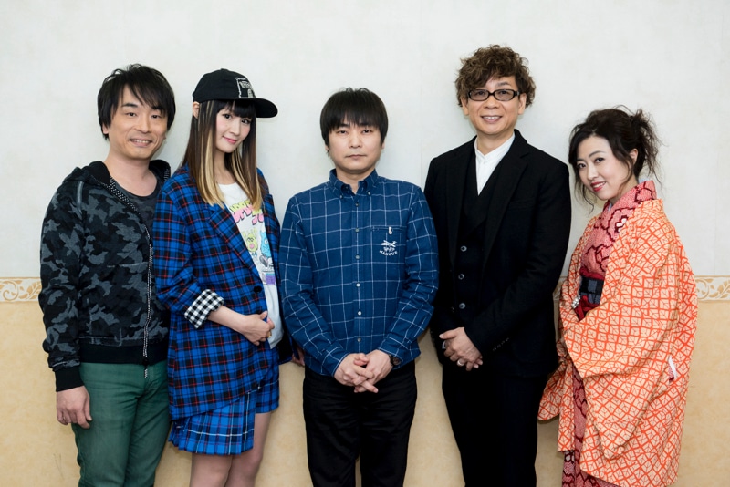 （左より）与太郎役の関智一、小夏役の小林ゆう、有楽亭八雲役の石田彰、助六役の山寺宏一、みよ吉役の林原めぐみ。