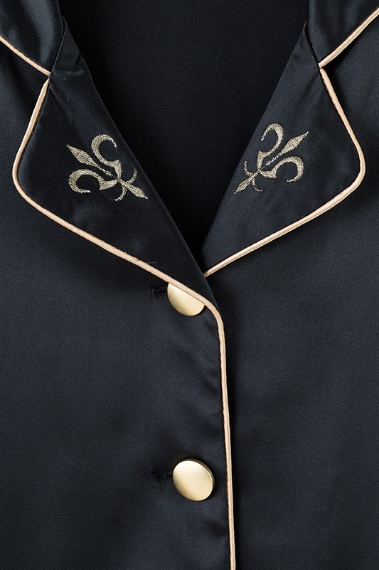 ルルーシュ・ランペルージモデルのルームウェア。