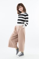 「ハイキュー!!」梟谷学園高校ユニフォームモデルスニーカーの使用イメージ。