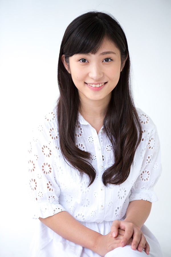 雲雀丘瑠璃役の白石晴香。