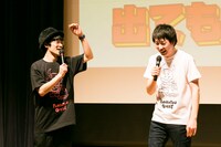 （左から）小野賢章、松本慶祐。