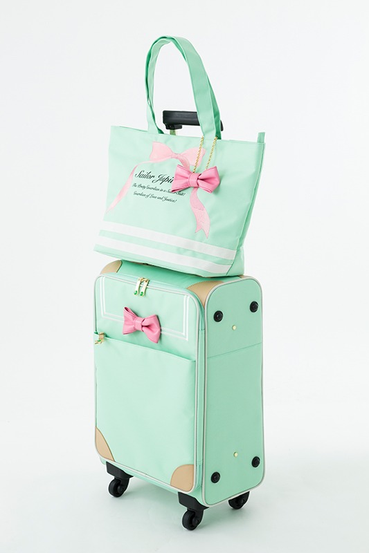 トローリーバッグとキャリーオンバッグ（セーラージュピターver.