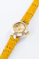 腕時計（巴マミモデル）