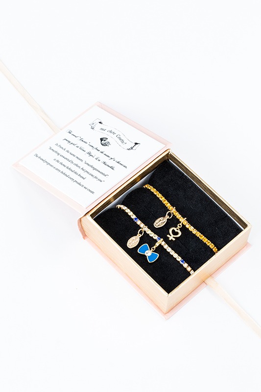 「美少女戦士セーラームーン × ma chere cosette?」のセーラーヴィーナスモデル。