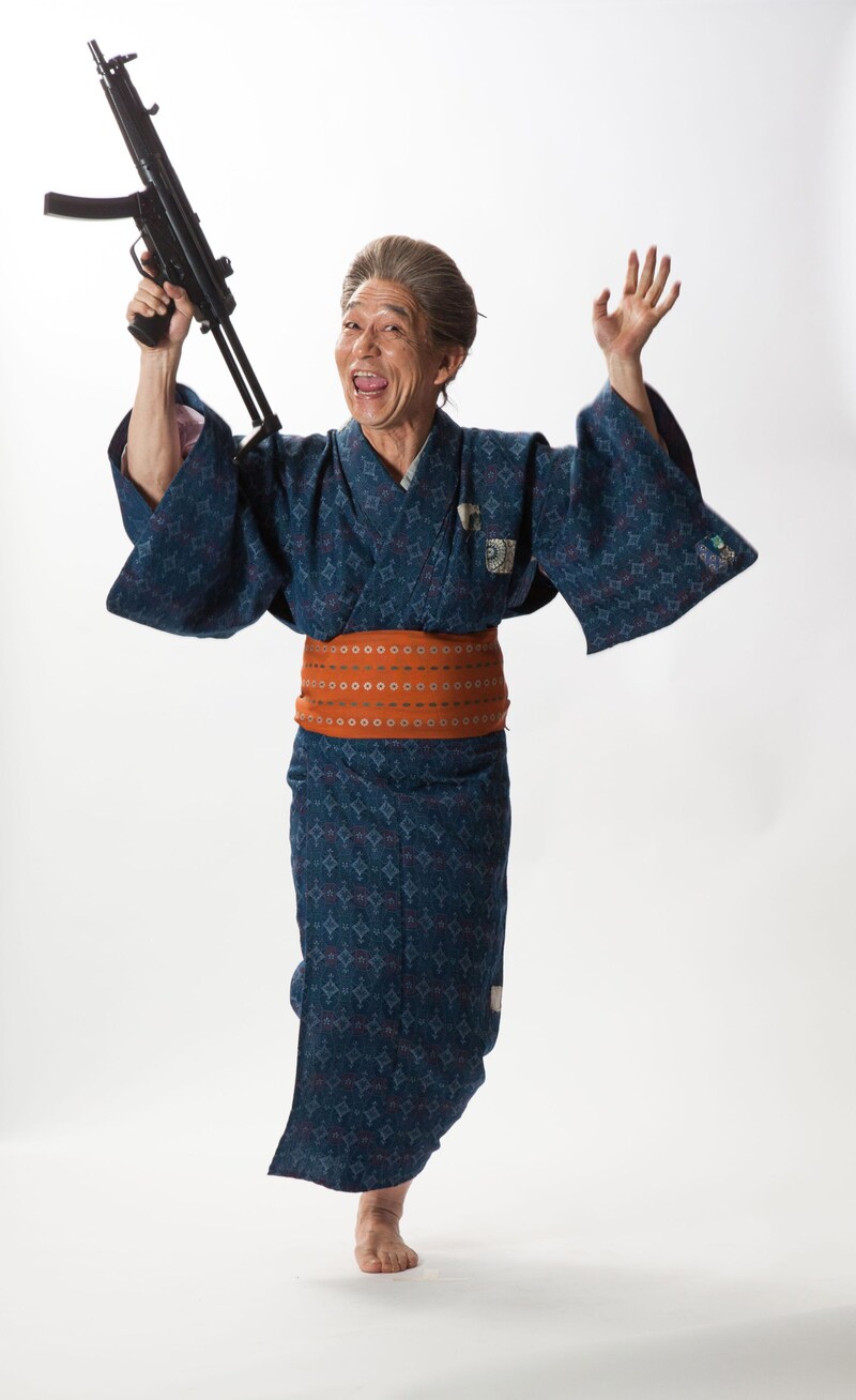 笹野高史扮するばばあのビジュアル。(c)漫☆画太郎／集英社・「珍遊記」製作委員会