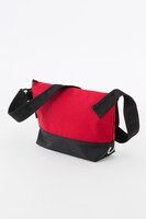 音駒高校モデルのメッセンジャーバッグ。