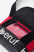 音駒高校モデルのメッセンジャーバッグ。