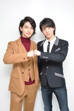 写真左より横浜流星、高杉真宙。