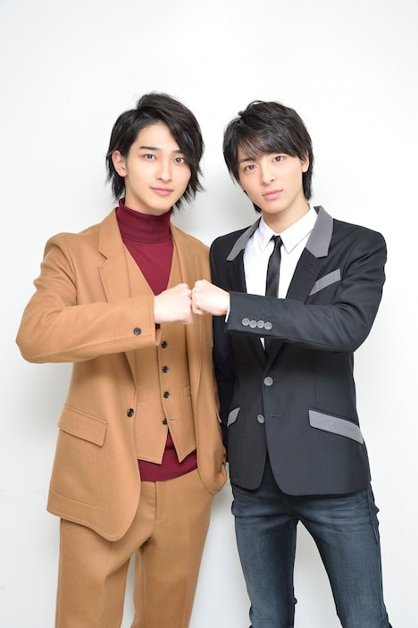 写真左より横浜流星、高杉真宙。