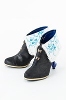 ファイ・D・フローライト/ユゥイをモチーフにしたブーティ。