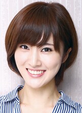 本郷唯役の坂田しおり。