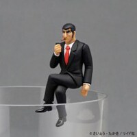 「座るゴルゴ」