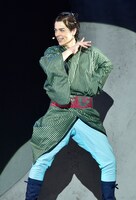 うその弥次さん（汐崎アイル） 撮影：鏡田伸幸