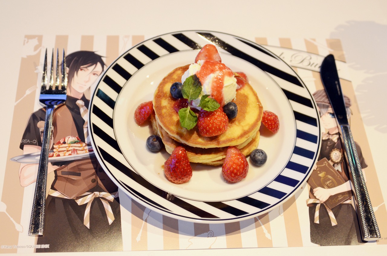 「ファントムカフェのスペシャルパンケーキ」