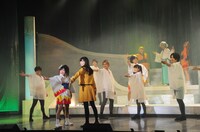 舞台「神様はじめました THE MUSICAL♪2016」ゲネプロの様子。