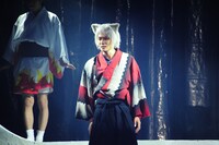 巴衛役の八神蓮。