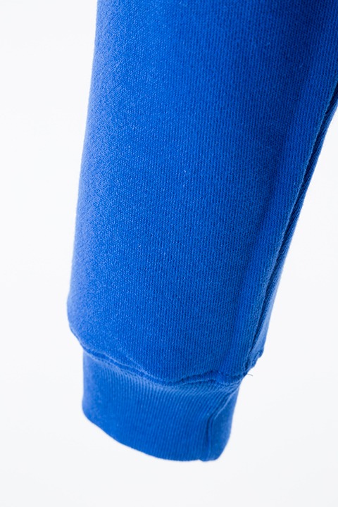 「おそ松さん スウェット」のカラ松。