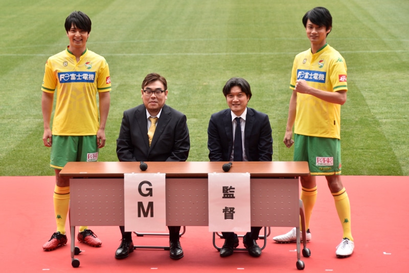 （左から）中村優一、綱本将也、谷健二、馬場良馬。