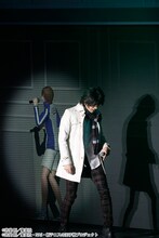 不二周助とデュエットする許斐剛。