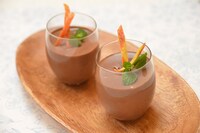 「失恋ショコラティエ」ムース・オ・ショコラ（オレンジ）を再現したもの。