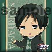 会場で販売されるスクエア缶バッジ。