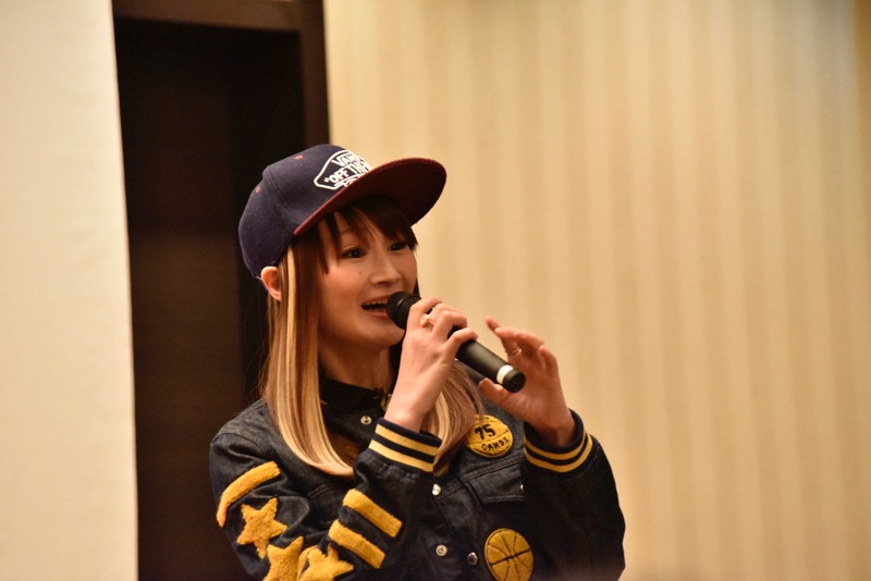 小林ゆう