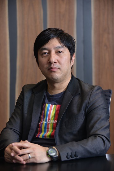 須田剛一