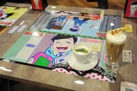 「おそ松さん」コラボカフェの店内の様子。