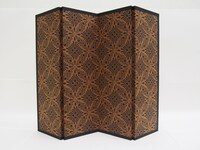 「屏風オプション付限定版」の屏風。