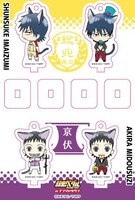 ガラポン景品のアクリルスタンド。