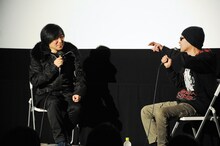 （左から）上條淳士、遠藤ミチロウ。