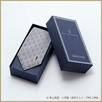 鍵穴が描かれた特製ボックス。