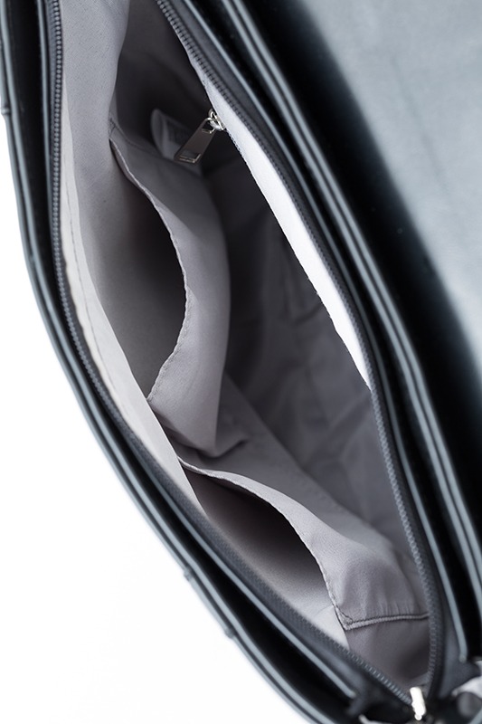 「トライガン ニコラス・D・ウルフウッドモデルショルダーバッグ」