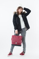 「トライガン ヴァッシュ・ザ・スタンピードモデルショルダーバッグ」の使用イメージ。