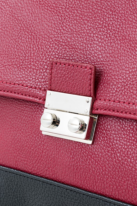 「トライガン ヴァッシュ・ザ・スタンピードモデルショルダーバッグ」