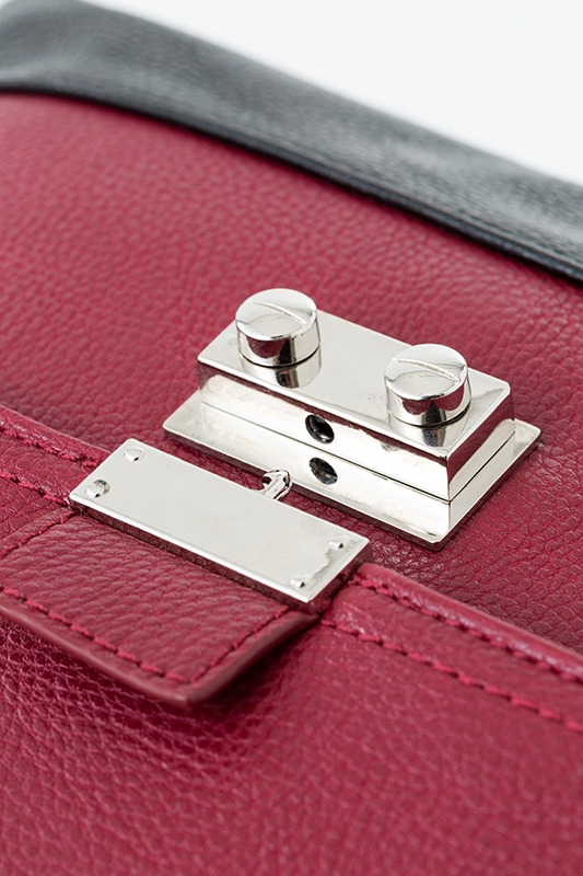 「トライガン ヴァッシュ・ザ・スタンピードモデルショルダーバッグ」