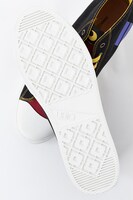 殺せんせーモデルスニーカー