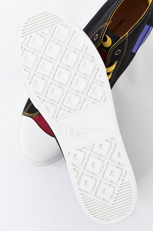 殺せんせーモデルスニーカー