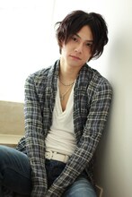 ノエル役を演じる平野良。