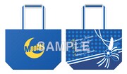 MooNsの衣装をイメージしたトートバッグ。