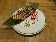 「たこ焼き食ってんじゃねえ！うまそうなんだよ...って！うるせえ！兄さん、本音が......。ねぎマヨ風スイ ーツ」