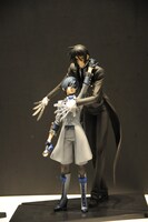 ユニオンクリエイティブブースにて展示されていたセバスチャン・ミカエリスとシエル・ファントムハイヴのフィギュア。