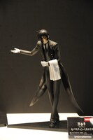 ユニオンクリエイティブブースにて展示されていたセバスチャン・ミカエリスのフィギュア。