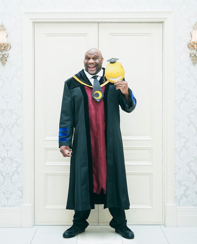 殺せんせーに扮したボブ・サップ。