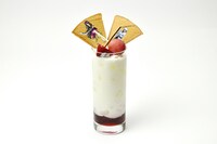 「『待たせたな、お前たちの喉を渇かすのも潤すのも俺達しかいねェだろ』銀時と高杉のカシスミルク」