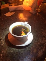 土日限定メニューの「「香スペシャルコーヒー」はハチミツとミント入り。